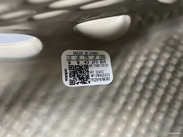 RNNR Stone Yeezy GX4472 Foam Sage Adidas 0709